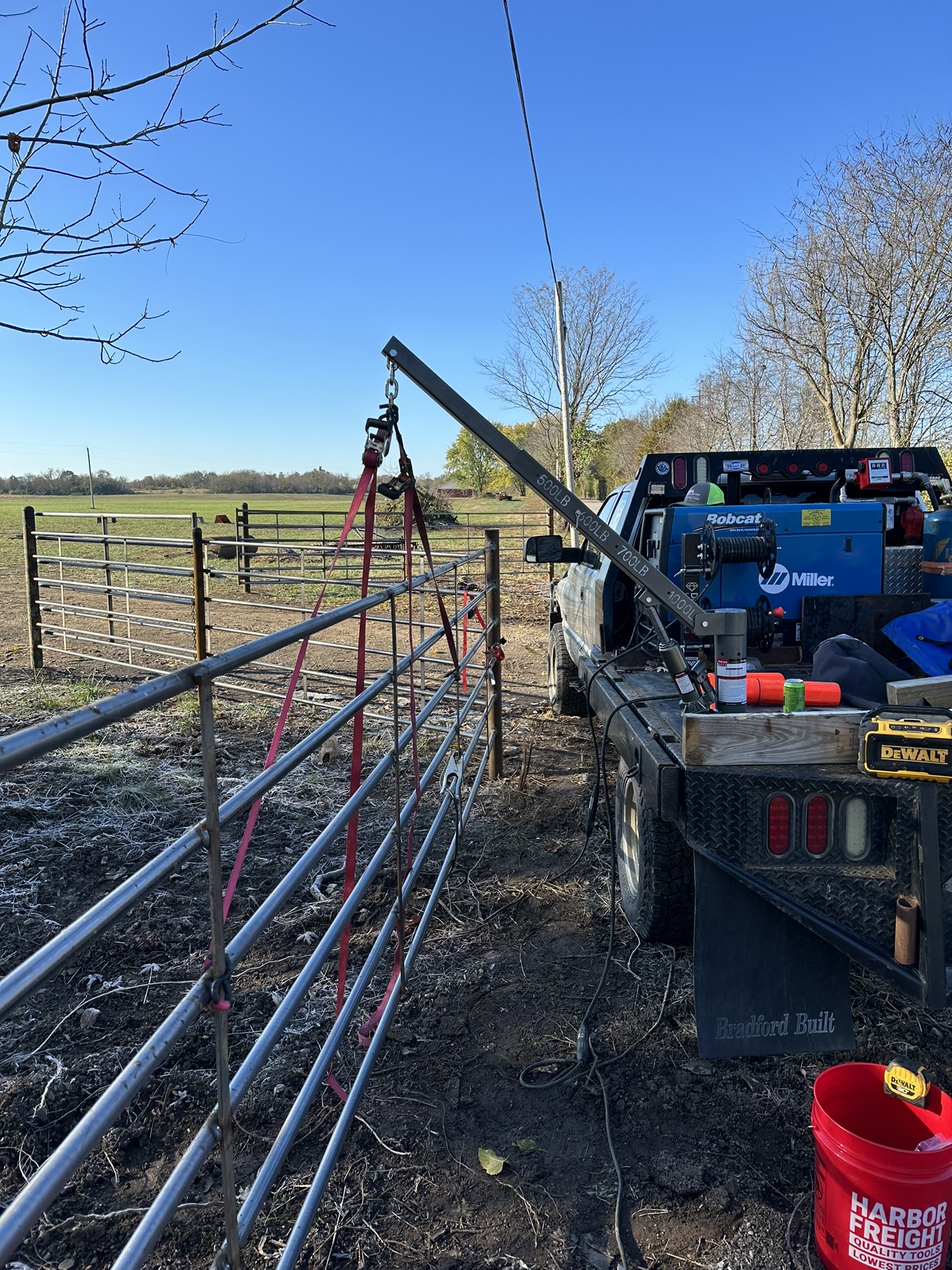 Continuous Fence in Lebanon, MO — photo 2 of 25