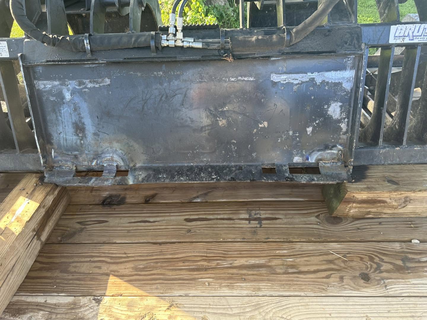 Heavy Equipment & Semi Repair & Maintenance in Lebanon, MO — photo 1 of 4